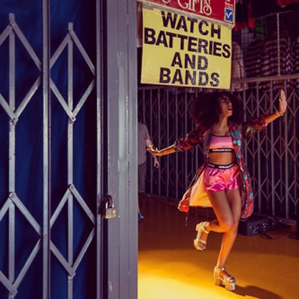 Solange Lovers In The Dark